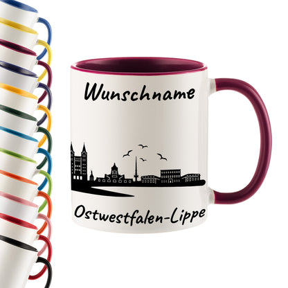 Tasse in Bordeauxrot 330ml bedruckt mit der Skyline von Ostwestfalen-Lippe personalisierbar mit Wunschname