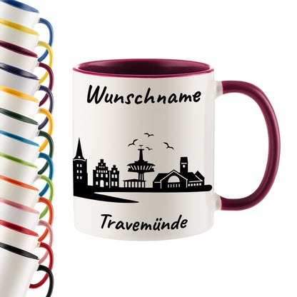 Tasse in Bordeauxrot 330ml bedruckt mit der Skyline von Travemünde personalisierbar mit Wunschname