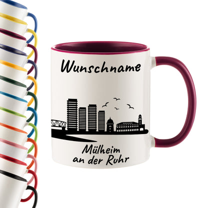Tasse in Bordeauxrot 330ml bedruckt mit der Skyline von Mülheim an der Ruhr personalisierbar mit Wunschname