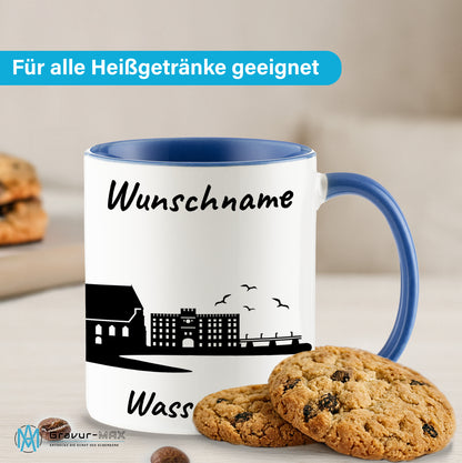 Tasse in Cambridge Blau 330ml bedruckt mit der Skyline von Wasserburg personalisierbar mit Wunschname