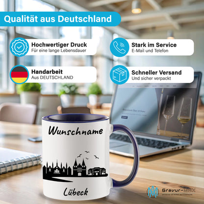 Tasse in Dunkelblau 330ml bedruckt mit der Skyline von Lübeck personalisierbar mit Wunschname