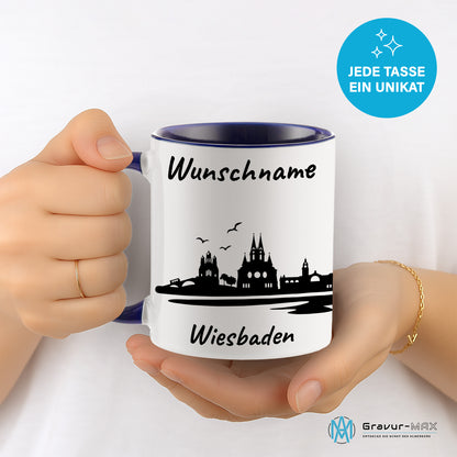 Tasse in Dunkelblau 330ml bedruckt mit der Skyline von Wiesbaden personalisierbar mit Wunschname