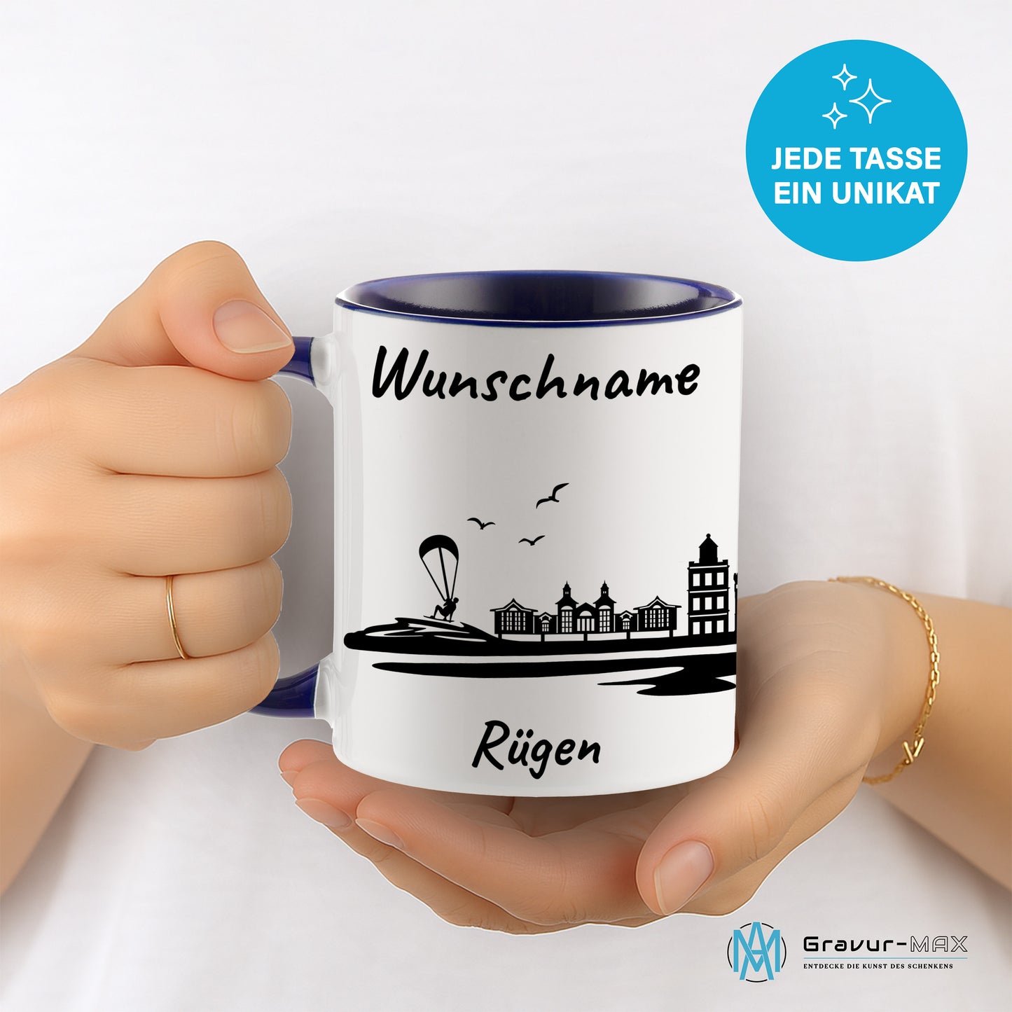 Tasse in Dunkelblau 330ml bedruckt mit der Skyline von Rügen personalisierbar mit Wunschname