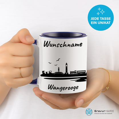 Tasse in Dunkelblau 330ml bedruckt mit der Skyline von Wangerooge personalisierbar mit Wunschname