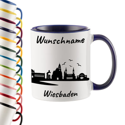 Tasse in Dunkelblau 330ml bedruckt mit der Skyline von Wiesbaden personalisierbar mit Wunschname