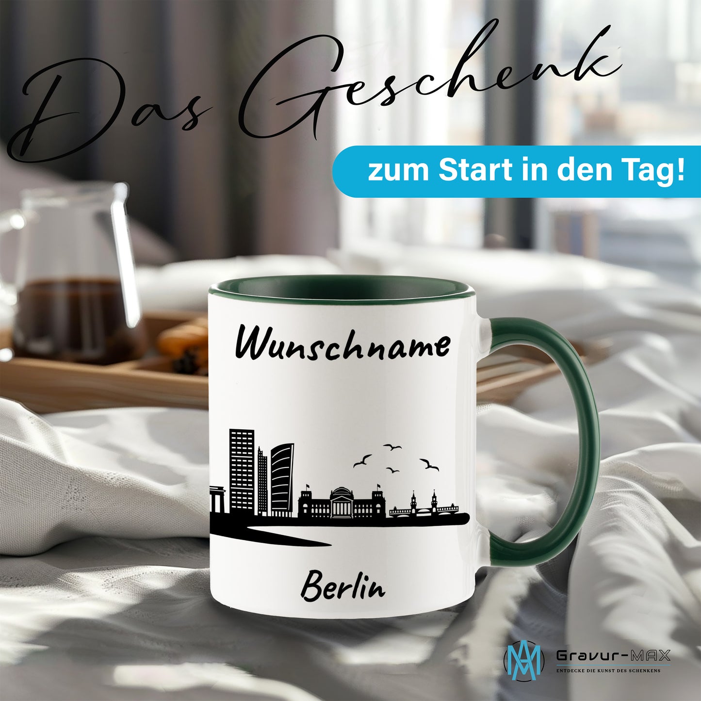 Tasse in Dunkelgrün 330ml bedruckt mit der Skyline von Berlin personalisierbar mit Wunschname