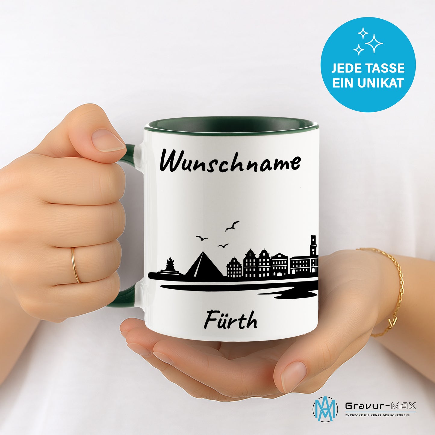 Tasse in Dunkelgrün 330ml bedruckt mit der Skyline von Fürth personalisierbar mit Wunschname