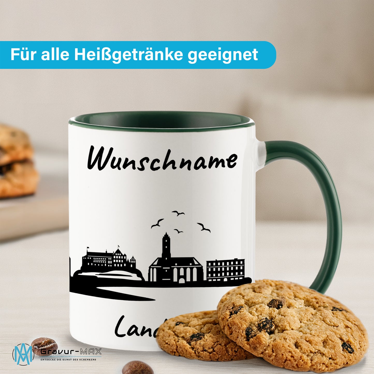 Tasse in Dunkelgrün 330ml bedruckt mit der Skyline von Landshut personalisierbar mit Wunschname
