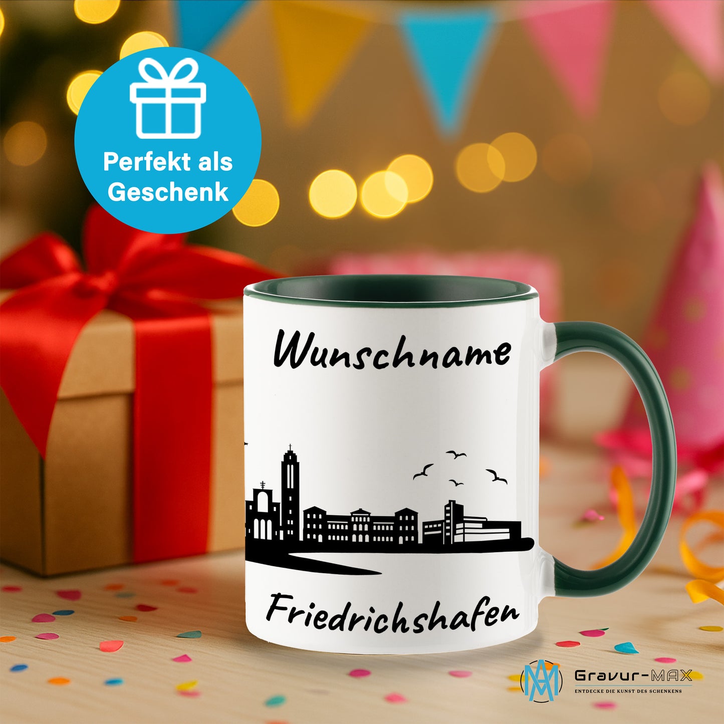Tasse in Dunkelgrün 330ml bedruckt mit der Skyline von Friedrichshafen personalisierbar mit Wunschname