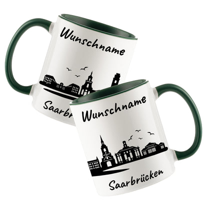 Tasse in Dunkelgrün 330ml bedruckt mit der Skyline von Saarbrücken personalisierbar mit Wunschname
