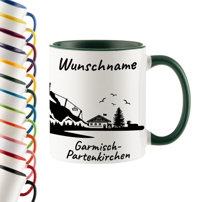 Tasse in Dunkelgrün 330ml bedruckt mit der Skyline von Garmisch-Partenkirchen personalisierbar mit Wunschname