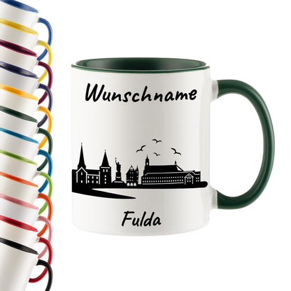 Tasse in Dunkelgrün 330ml bedruckt mit der Skyline von Fulda personalisierbar mit Wunschname