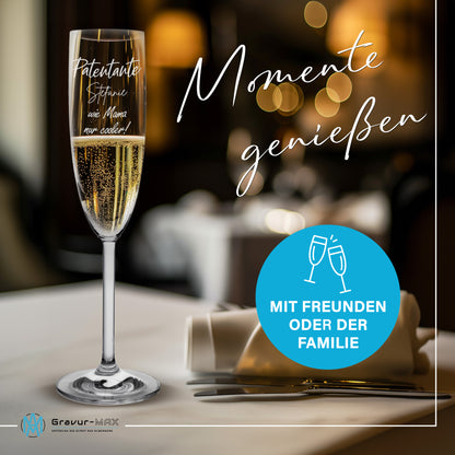 Sektglas mit Gravur Leonardo Daily "PATENTANTE WIE MAMA NUR COOLER" mit Wunschname
