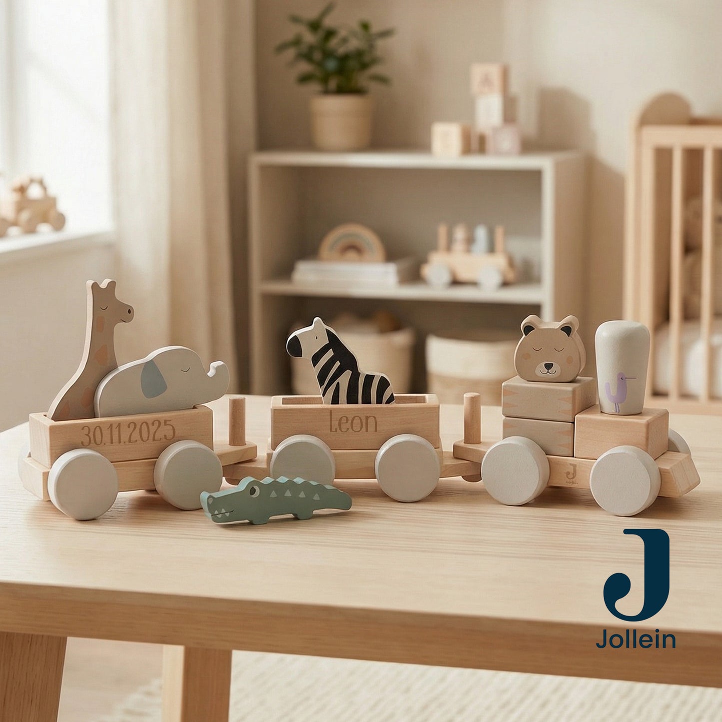 Jollein Holzzug personalisierbar mit Name & Datum aus FSC-Holz - tolle Holzeisenbahn