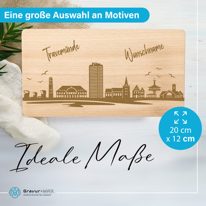 Frühstücksbrettchen 220x120mm mit Gravur mit der Skyline von Travemünde personalisierbar mit Wunschname