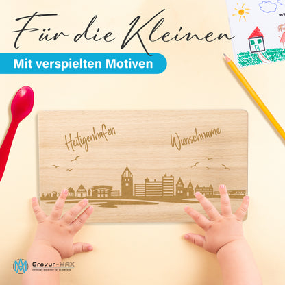Frühstücksbrettchen 220x120mm mit Gravur mit der Skyline von Heiligenhafen personalisierbar mit Wunschname