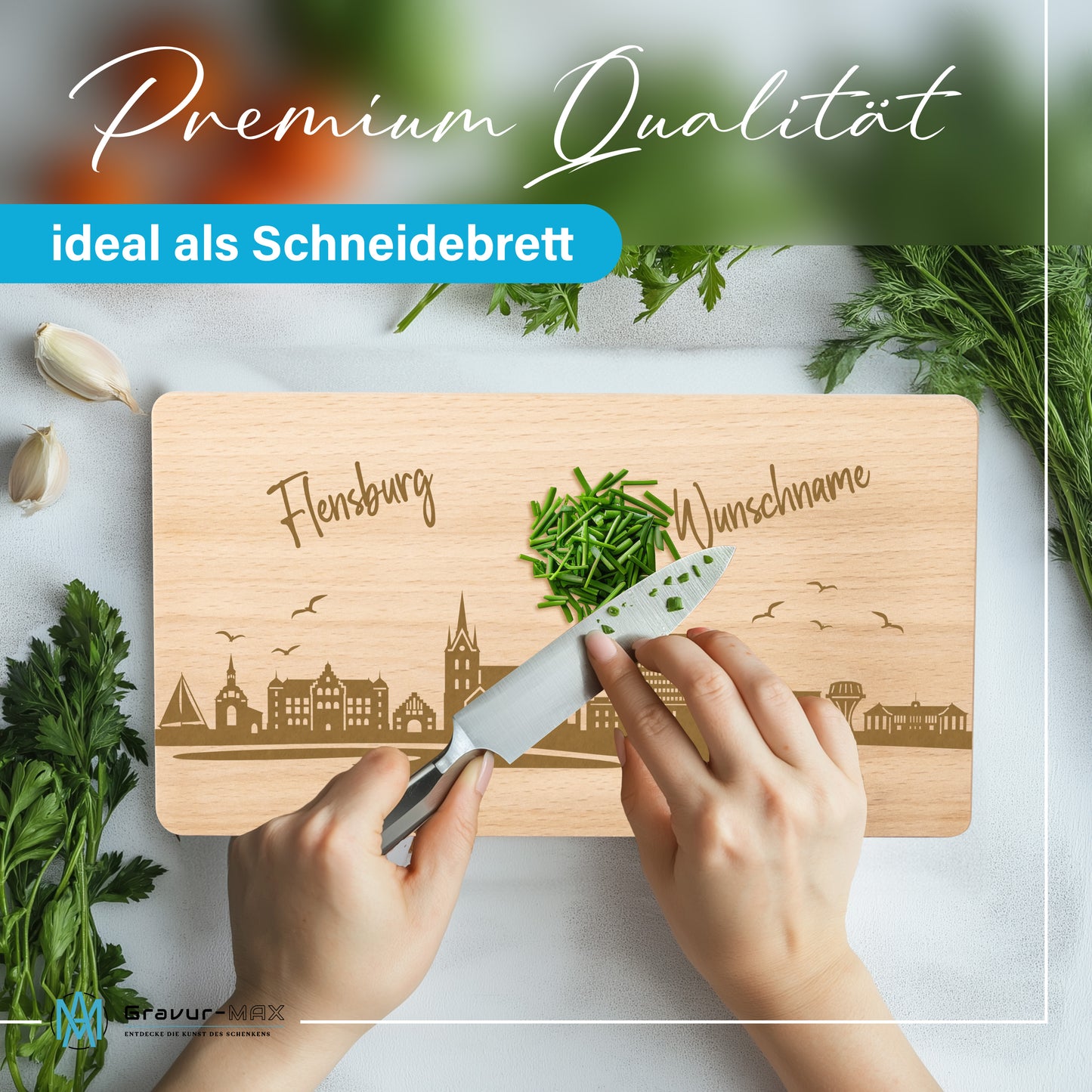 Frühstücksbrettchen 220x120mm mit Gravur mit der Skyline von Flensburg personalisierbar mit Wunschname