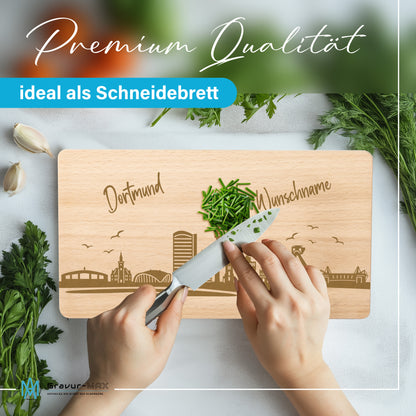 Frühstücksbrettchen 220x120mm mit Gravur mit der Skyline von Dortmund personalisierbar mit Wunschname