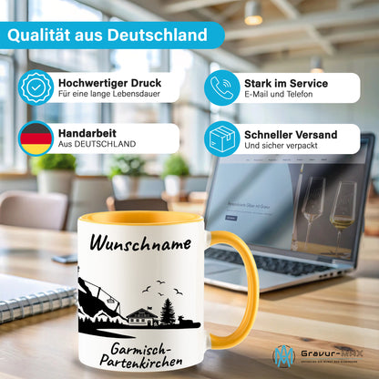 Tasse in Goldgelb 330ml bedruckt mit der Skyline von Garmisch-Partenkirchen personalisierbar mit Wunschname