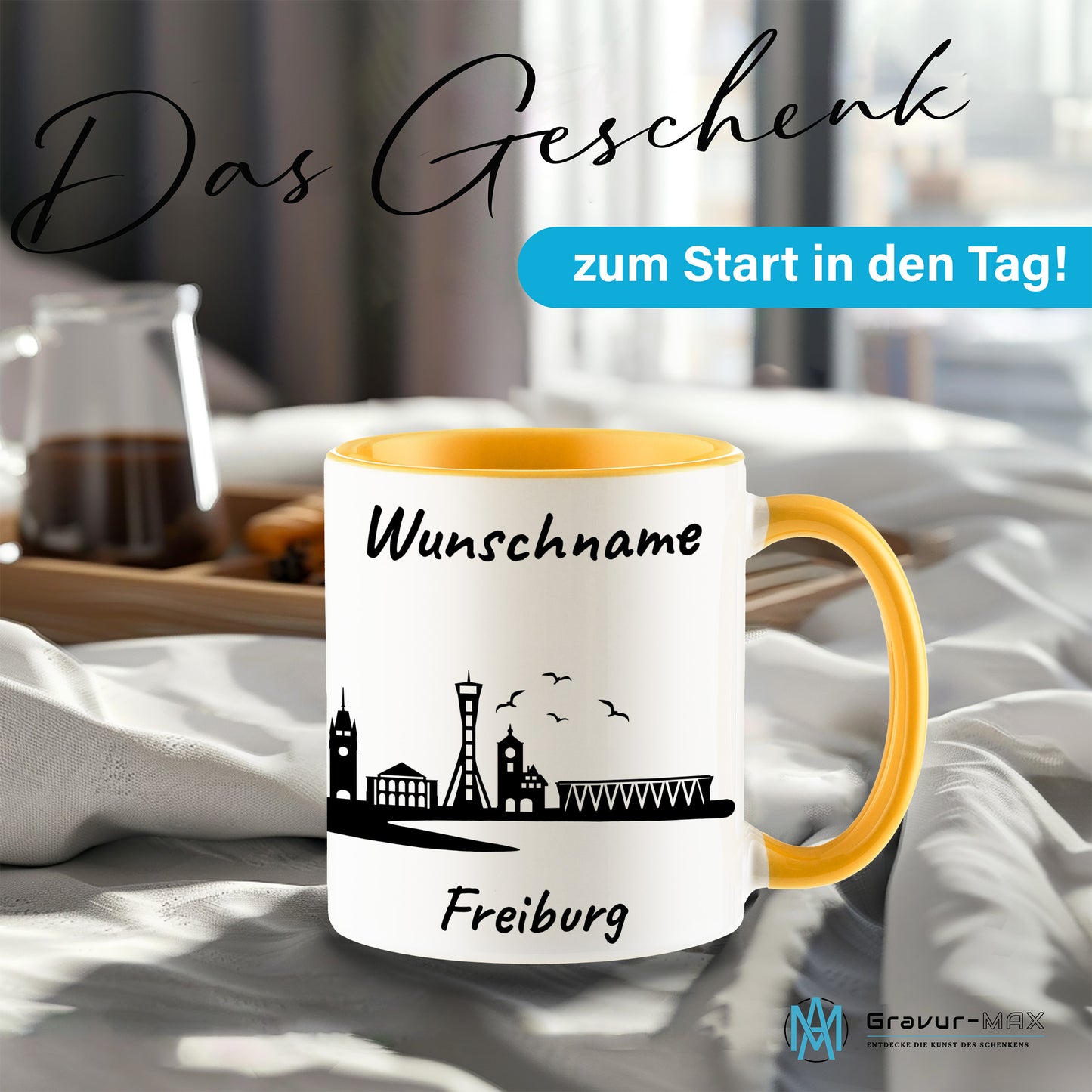 Tasse in Goldgelb 330ml bedruckt mit der Skyline von Freiburg personalisierbar mit Wunschname