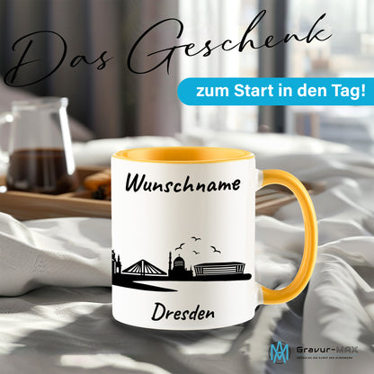 Tasse in Goldgelb 330ml bedruckt mit der Skyline von Dresden personalisierbar mit Wunschname