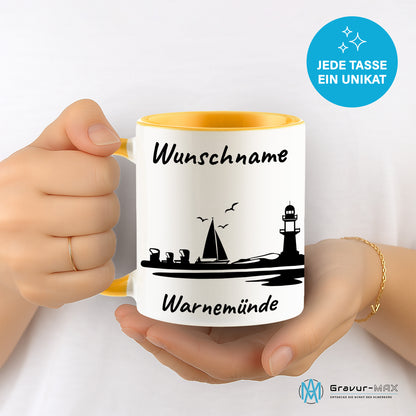Tasse in Goldgelb 330ml bedruckt mit der Skyline von Warnemünde personalisierbar mit Wunschname