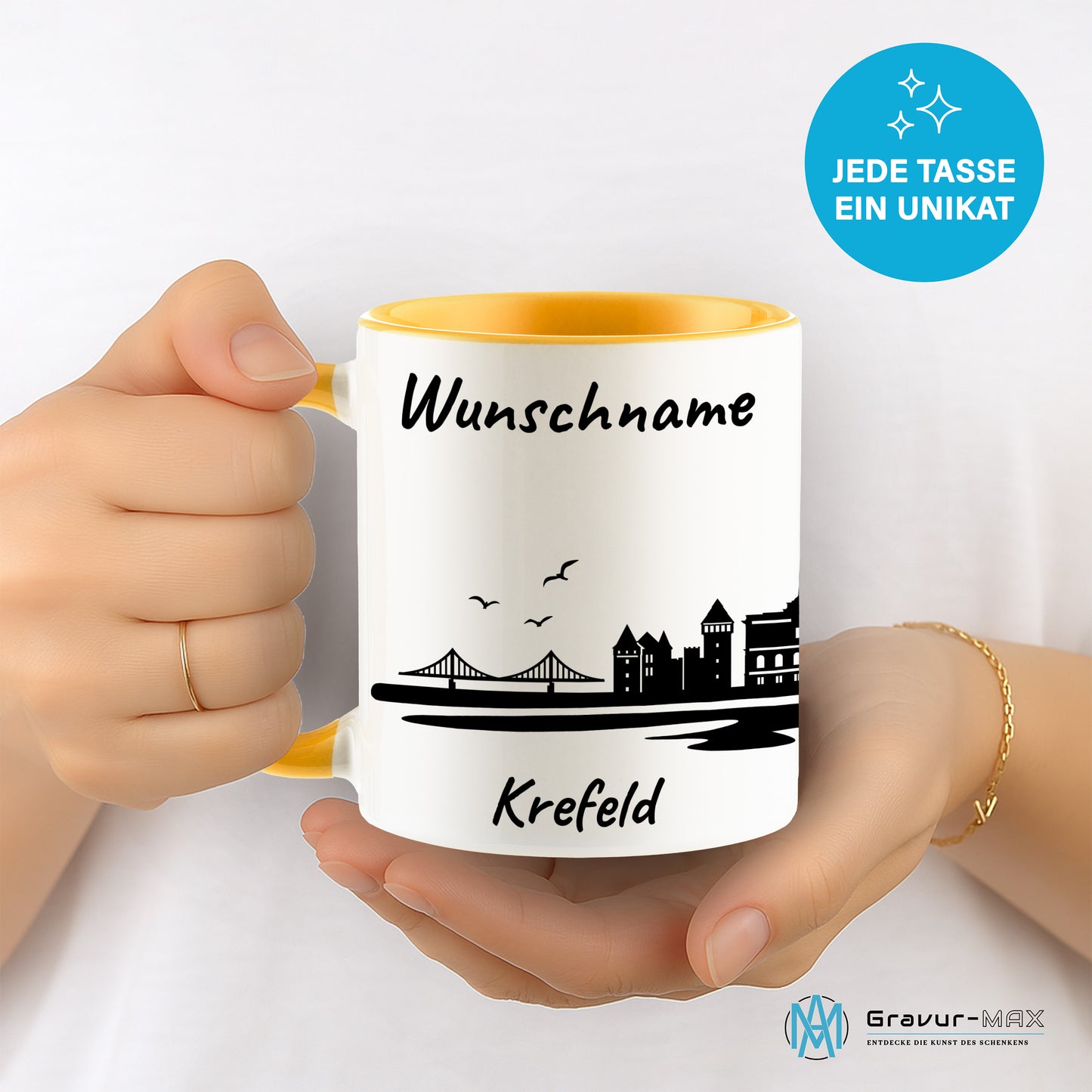 Tasse in Goldgelb 330ml bedruckt mit der Skyline von Krefeld personalisierbar mit Wunschname