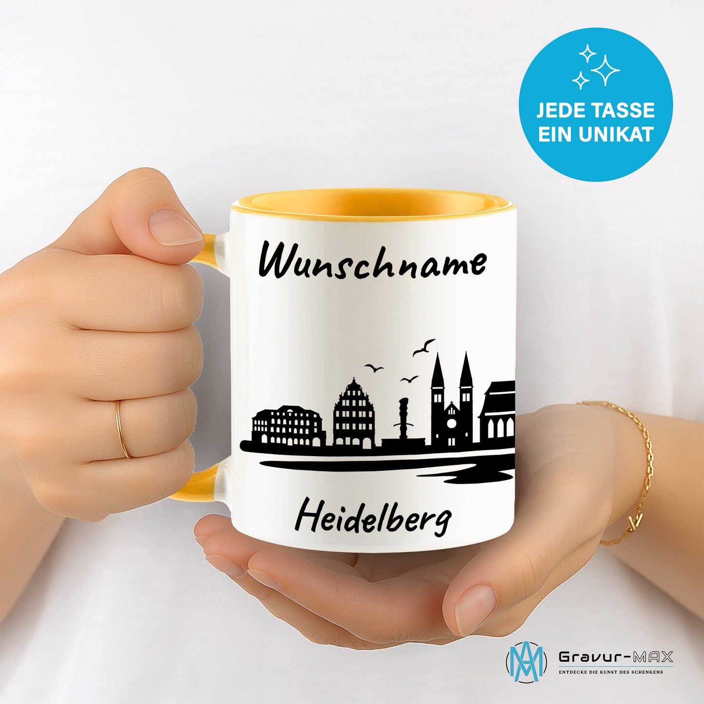 Tasse in Goldgelb 330ml bedruckt mit der Skyline von Heidelberg personalisierbar mit Wunschname