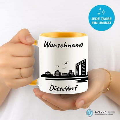 Tasse in Goldgelb 330ml bedruckt mit der Skyline von Düsseldorf personalisierbar mit Wunschname
