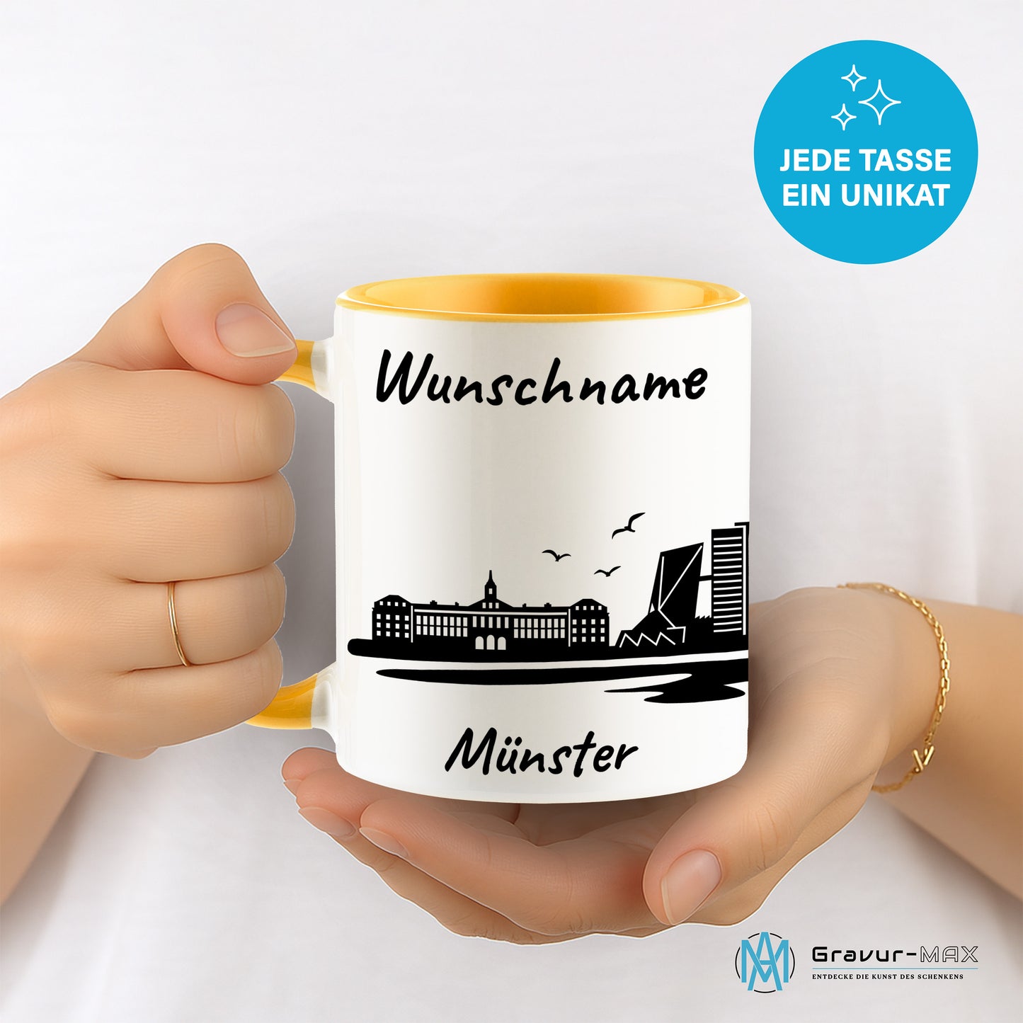 Tasse in Goldgelb 330ml bedruckt mit der Skyline von Münster personalisierbar mit Wunschname