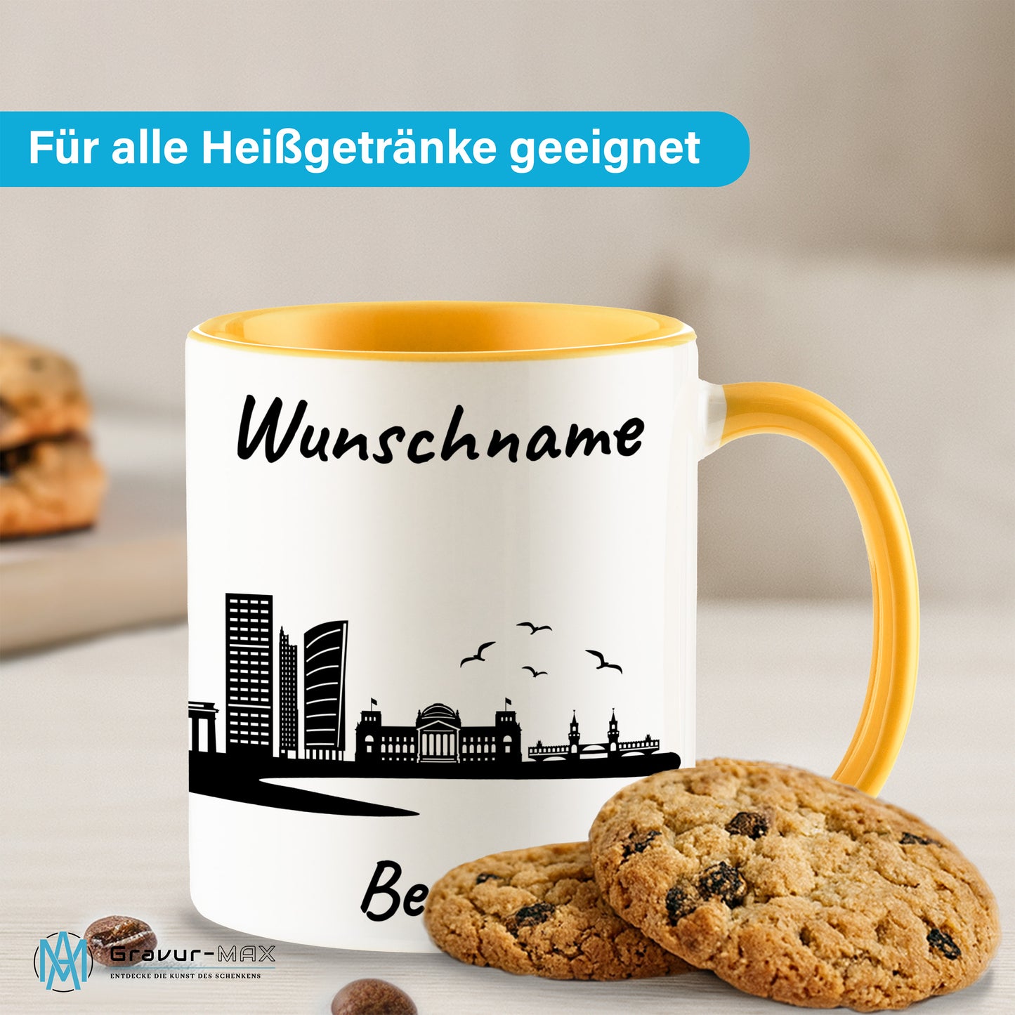 Tasse in Goldgelb 330ml bedruckt mit der Skyline von Berlin personalisierbar mit Wunschname