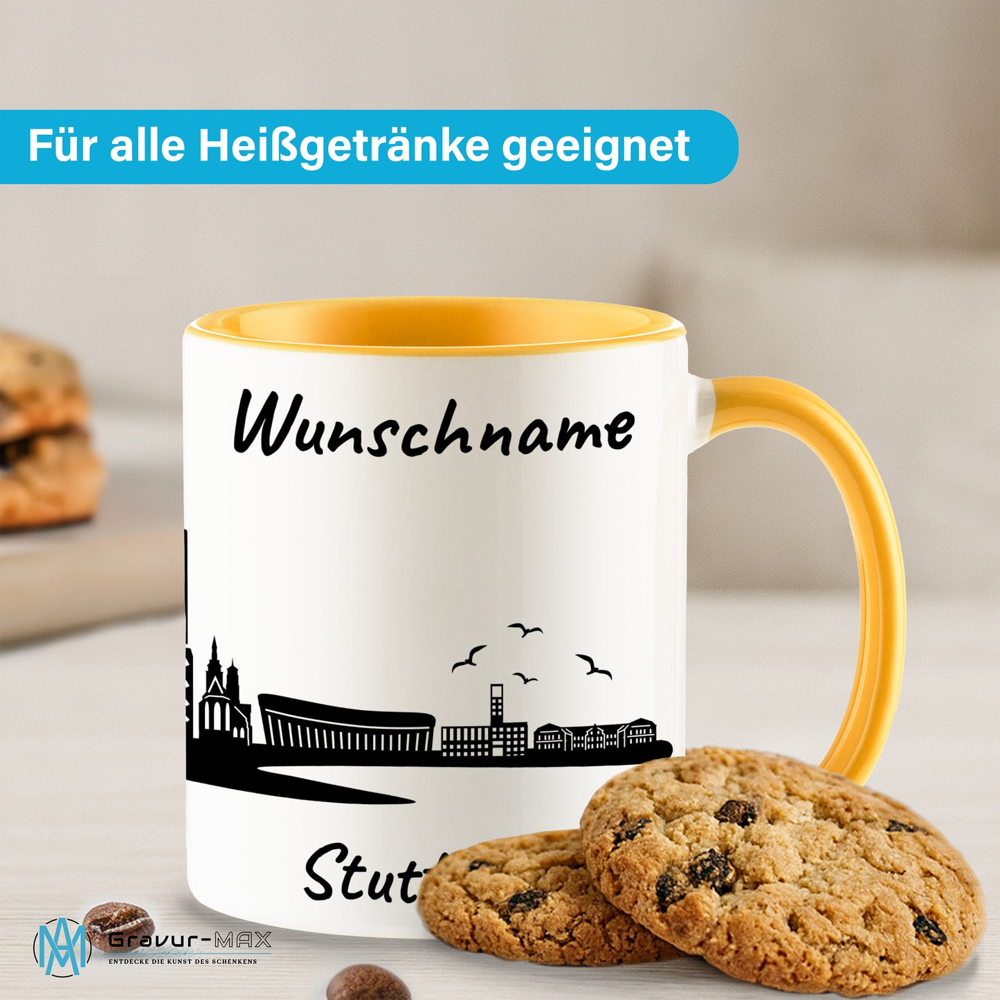 Tasse in Goldgelb 330ml bedruckt mit der Skyline von Stuttgart personalisierbar mit Wunschname