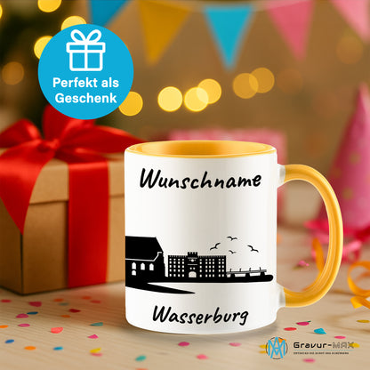 Tasse in Goldgelb 330ml bedruckt mit der Skyline von Wasserburg personalisierbar mit Wunschname