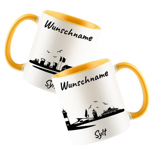 Tasse in Goldgelb 330ml bedruckt mit der Skyline von Sylt personalisierbar mit Wunschname