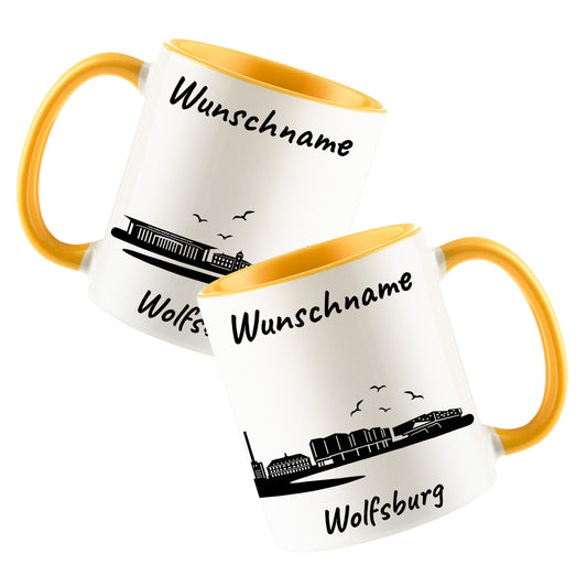 Tasse in Goldgelb 330ml bedruckt mit der Skyline von Wolfsburg personalisierbar mit Wunschname