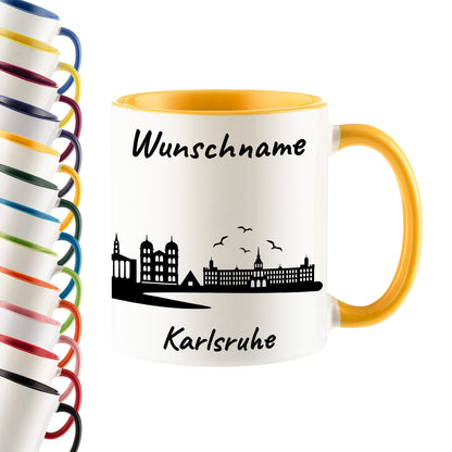 Tasse in Goldgelb 330ml bedruckt mit der Skyline von Karlsruhe personalisierbar mit Wunschname