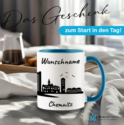 Tasse in Hellblau 330ml bedruckt mit der Skyline von Chemnitz personalisierbar mit Wunschname