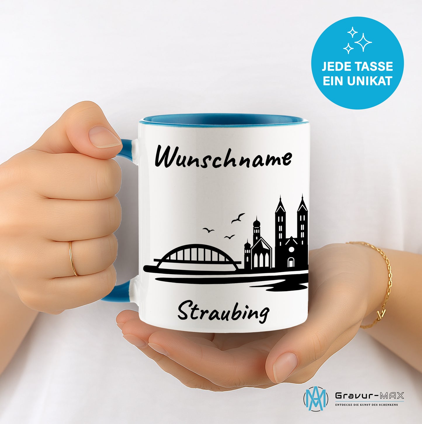 Tasse in Hellblau 330ml bedruckt mit der Skyline von Straubing personalisierbar mit Wunschname