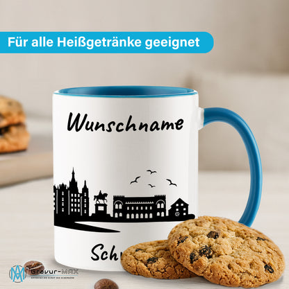 Tasse in Hellblau 330ml bedruckt mit der Skyline von Schwerin personalisierbar mit Wunschname