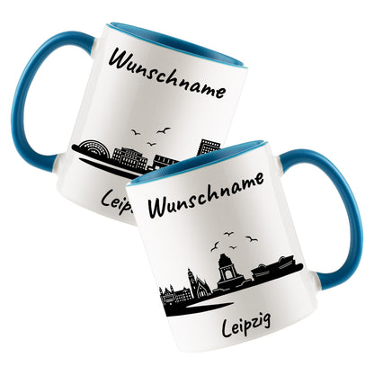 Tasse in Hellblau 330ml bedruckt mit der Skyline von Leipzig personalisierbar mit Wunschname