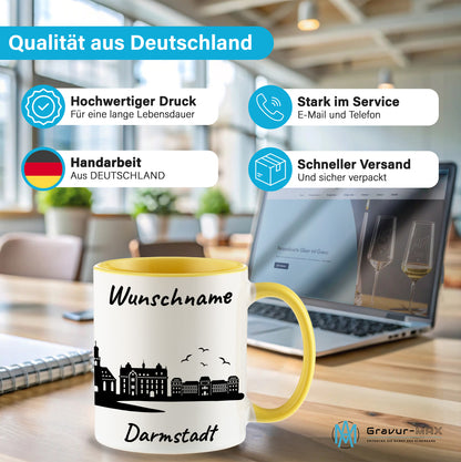 Tasse in Hellgelb 330ml bedruckt mit der Skyline von Darmstadt personalisierbar mit Wunschname