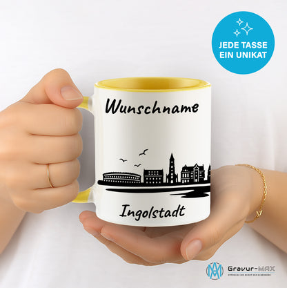 Tasse in Hellgelb 330ml bedruckt mit der Skyline von Ingolstadt personalisierbar mit Wunschname