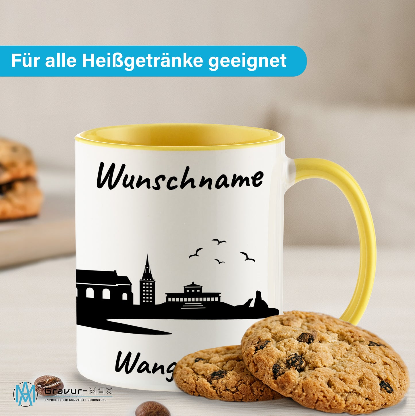 Tasse in Hellgelb 330ml bedruckt mit der Skyline von Wangerooge personalisierbar mit Wunschname