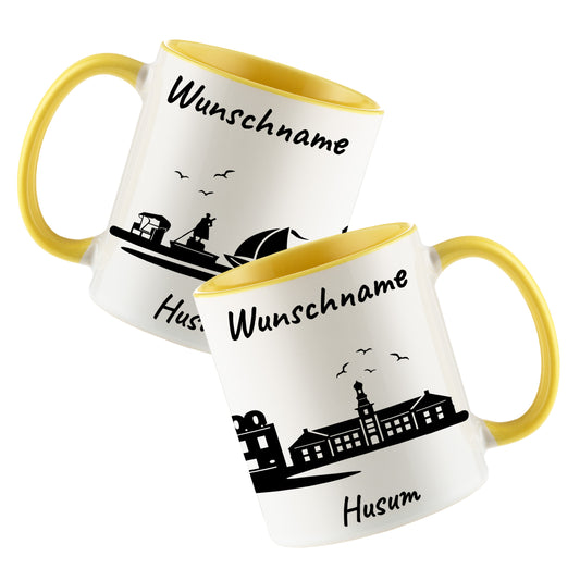 Tasse in Hellgelb 330ml bedruckt mit der Skyline von Husum personalisierbar mit Wunschname
