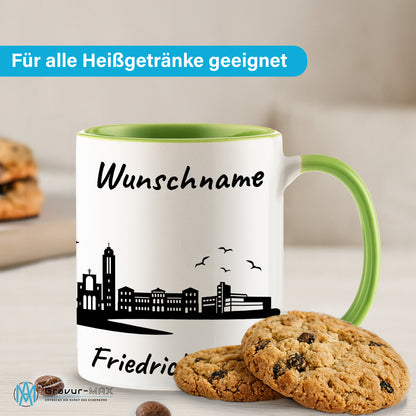 Tasse in Hellgrün 330ml bedruckt mit der Skyline von Friedrichshafen personalisierbar mit Wunschname