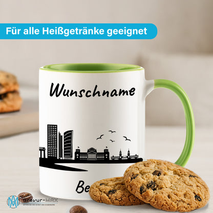 Tasse in Hellgrün 330ml bedruckt mit der Skyline von Berlin personalisierbar mit Wunschname