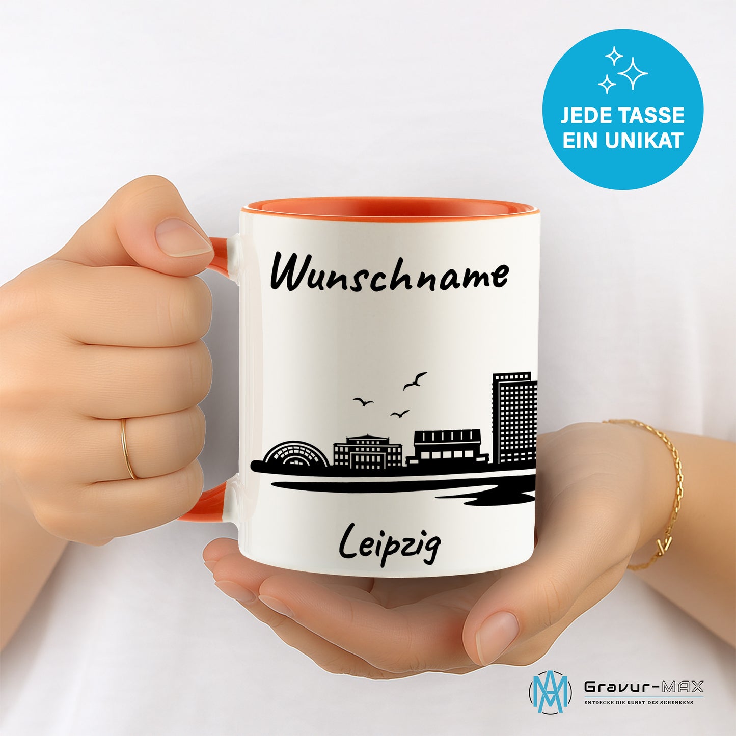 Tasse in Orange 330ml bedruckt mit der Skyline von Leipzig personalisierbar mit Wunschname
