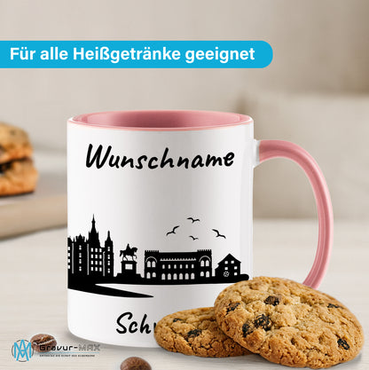 Tasse in Rosa 330ml bedruckt mit der Skyline von Schwerin personalisierbar mit Wunschname