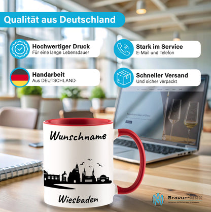 Tasse in Rot 330ml bedruckt mit der Skyline von Wiesbaden personalisierbar mit Wunschname
