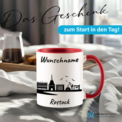 Tasse in Rot 330ml bedruckt mit der Skyline von Rostock personalisierbar mit Wunschname